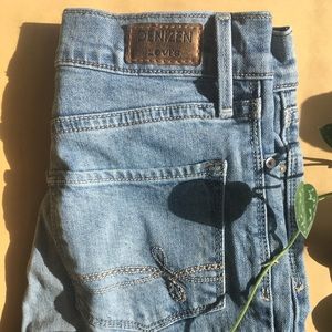 Denizen Levi Mom Jeans